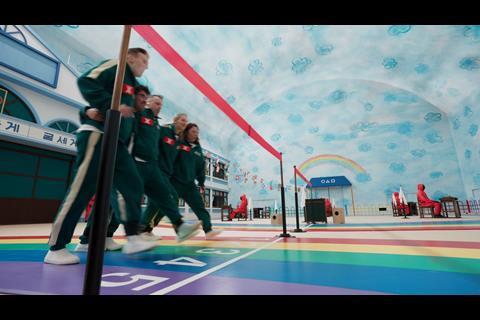 lux_aeterna_vfx_squid_game_the_challenge_walking_challenge